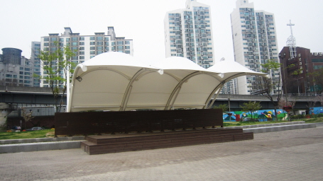 Ttukseom Hangang Park environmental improvement repair